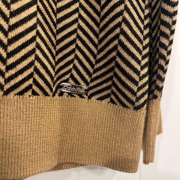 Calvin Klein Mock Neck Sweater Size Medium Black and Tan - Picture 4 of 6